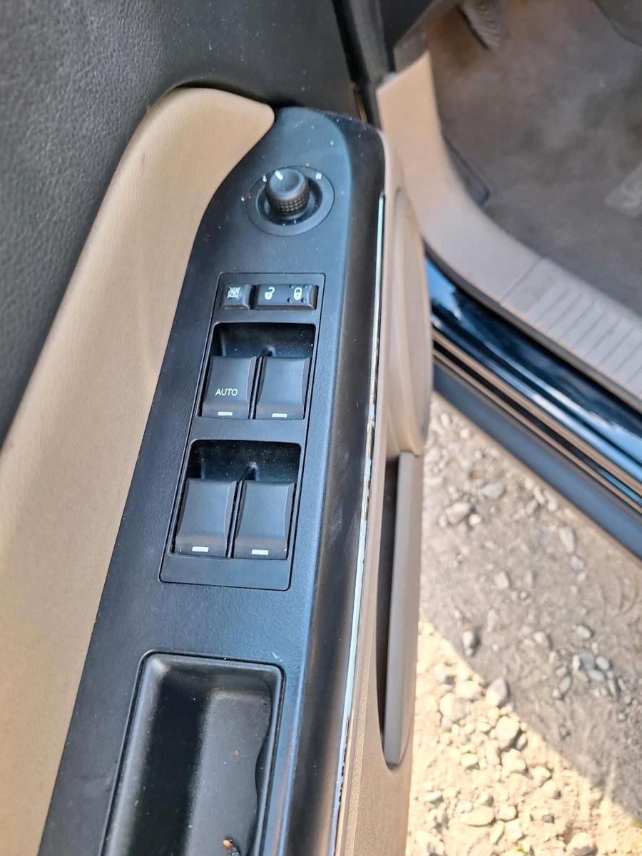 Jeep Compass 2012 — photo 8