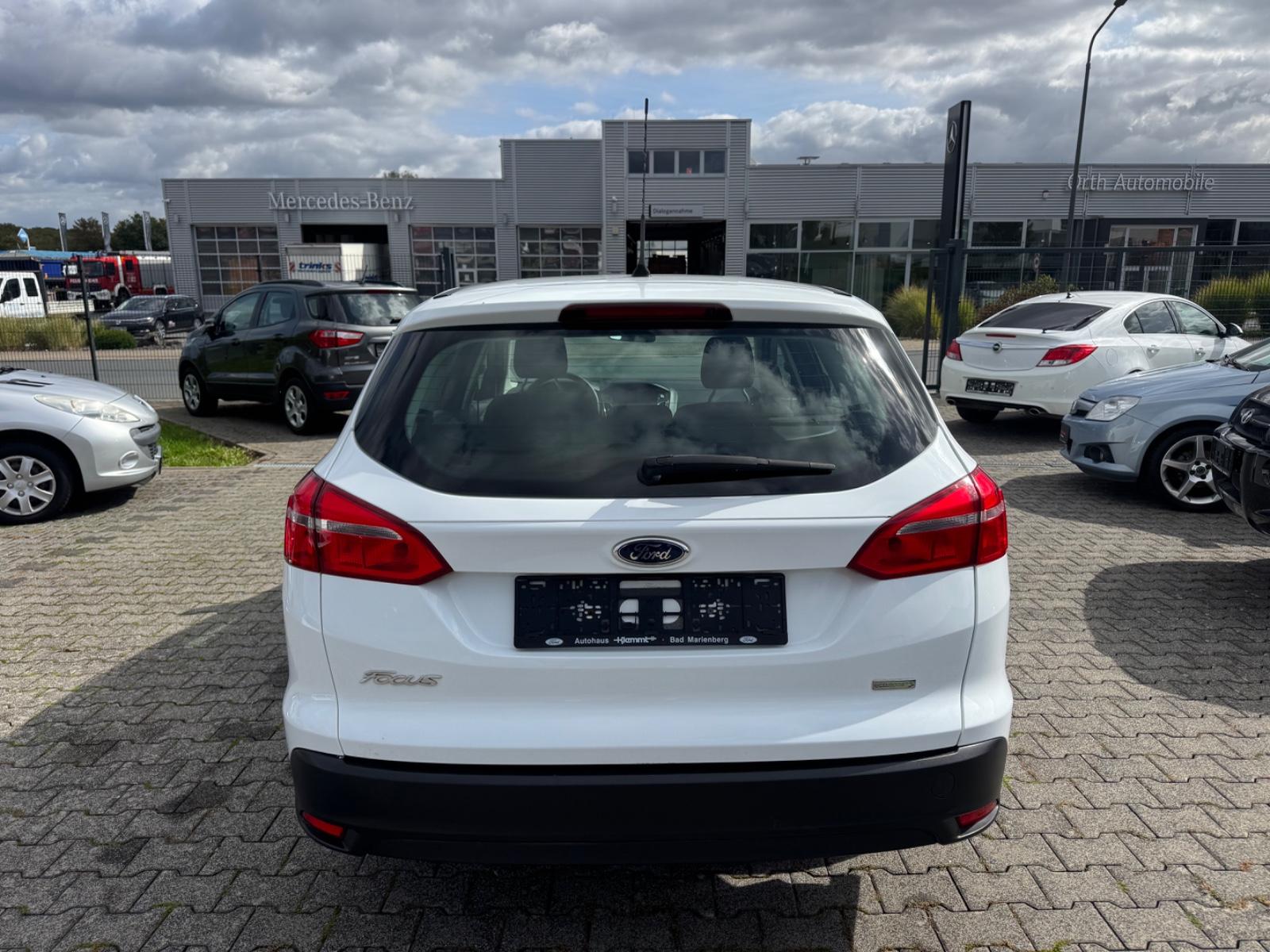 Ford Focus 2015 — engine 998 cm³, 101 HP (74kW)