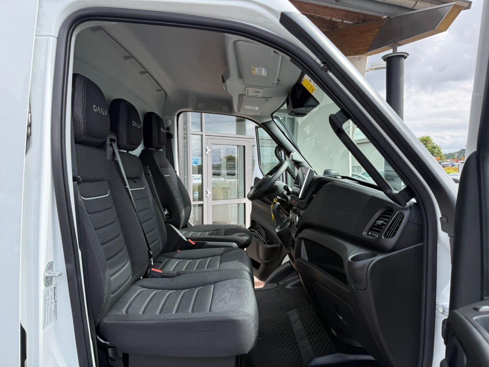 Fahrzeugabbildung Iveco Daily 35S16HA8 V Kühlkastenwagen *R 3520 mm*Navi