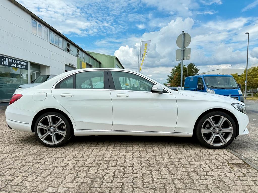 Mercedes-Benz C 220