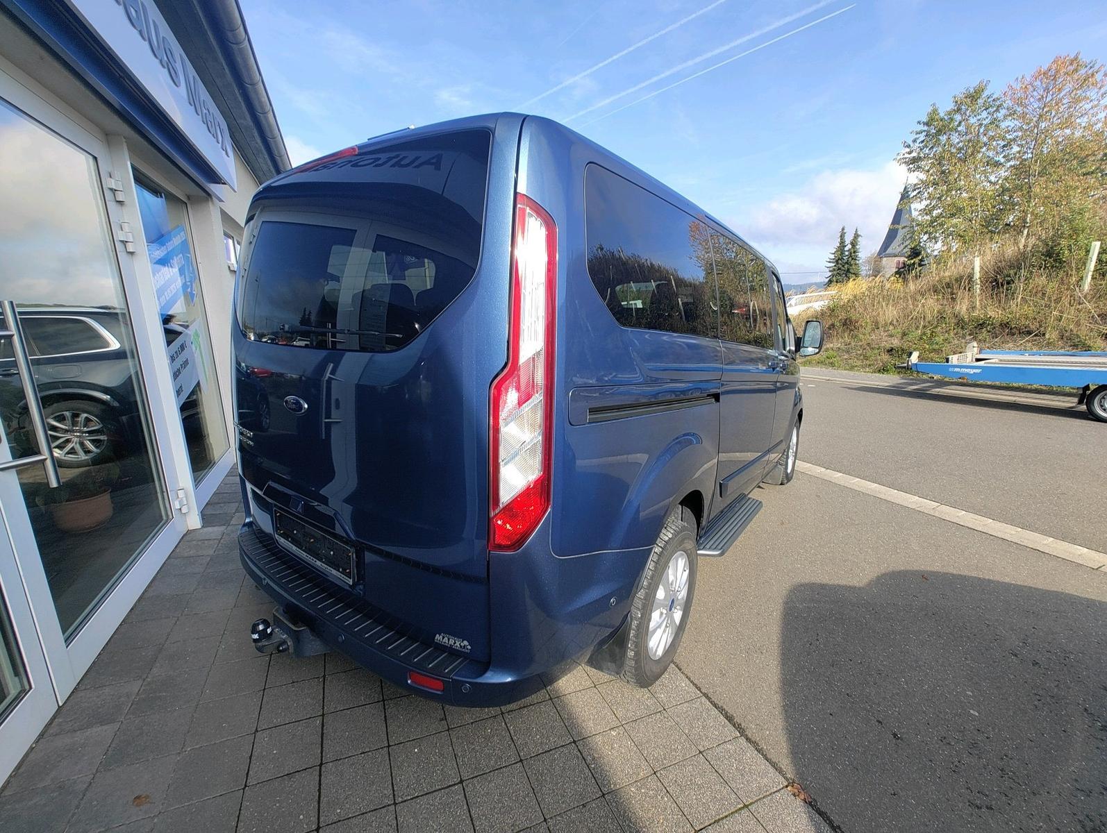 Ford Tourneo Custom Kombi L1 Titanium Automatik