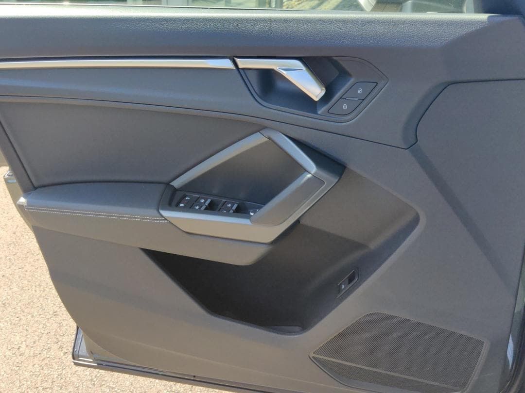 Fahrzeugabbildung Audi Q3 35 1.5 TFSI S-Line AHK,Kamera,LED,Navi,SHZ,LM