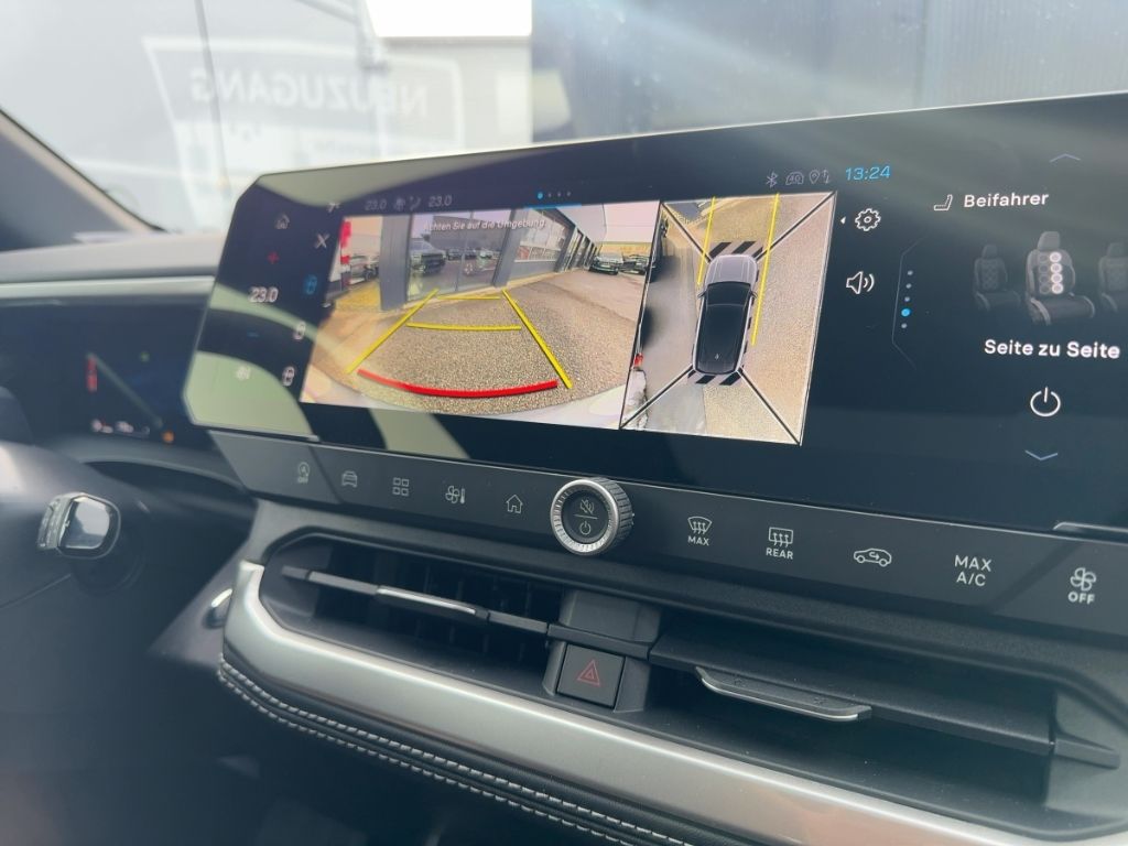 Fahrzeugabbildung Jeep Compass e-Hybrid First Edition PANO MATRIX HEAD-