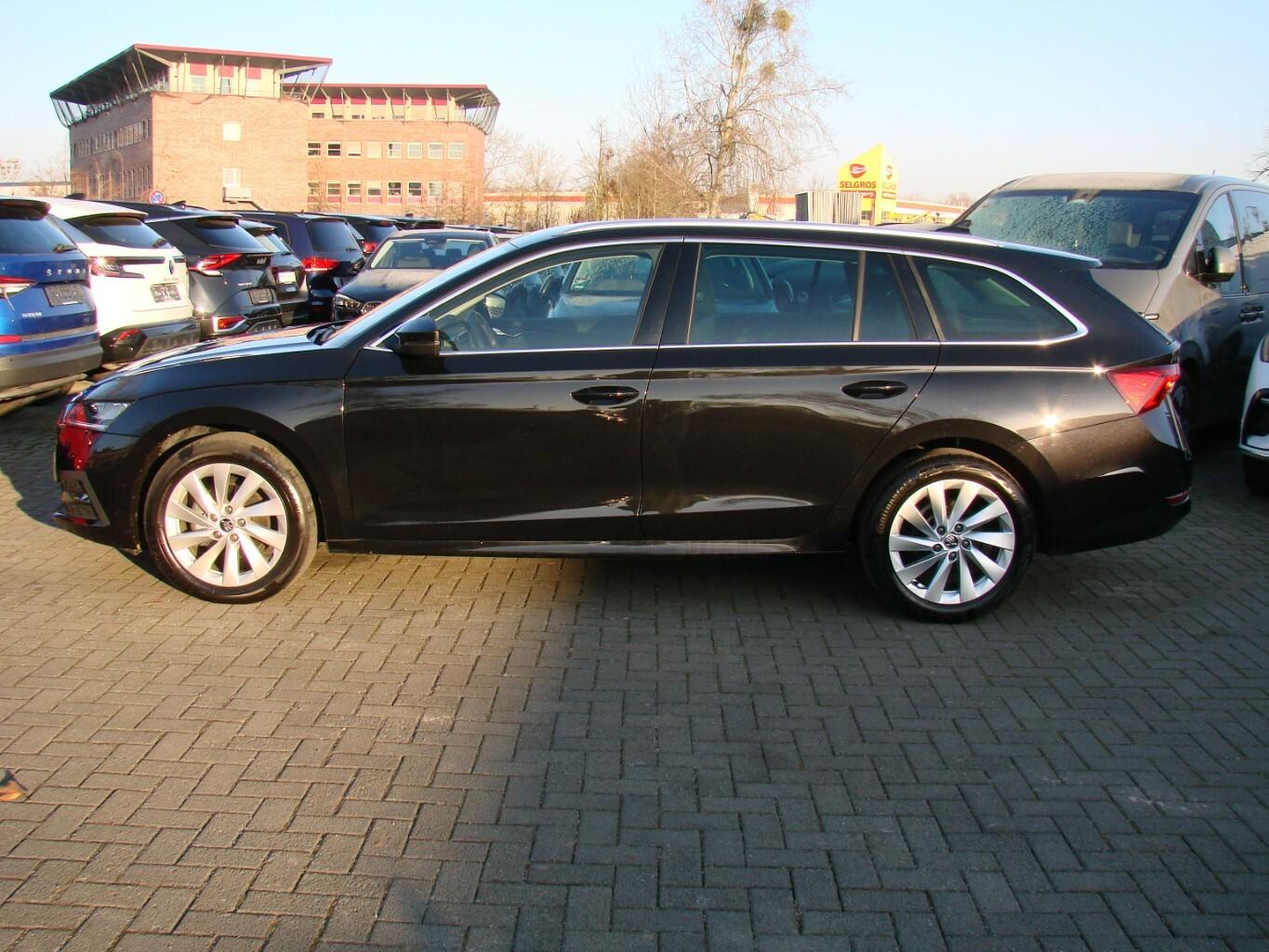 Skoda Octavia 2.0TDI Selection LED Tempomat Spurhaltea