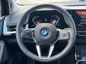 BMW 225e xDrive HK HiFi DAB LED RFK Komfortzg. Shz