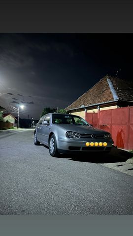 Volkswagen Golf 4, 1.6 Benzin, Baujahr 2003