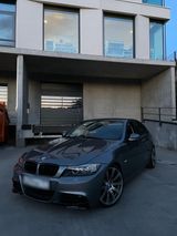 BMW 318i E90 Facelift Gepflegter Zustand - BMW 3er Reihe aus 2009: Facelift