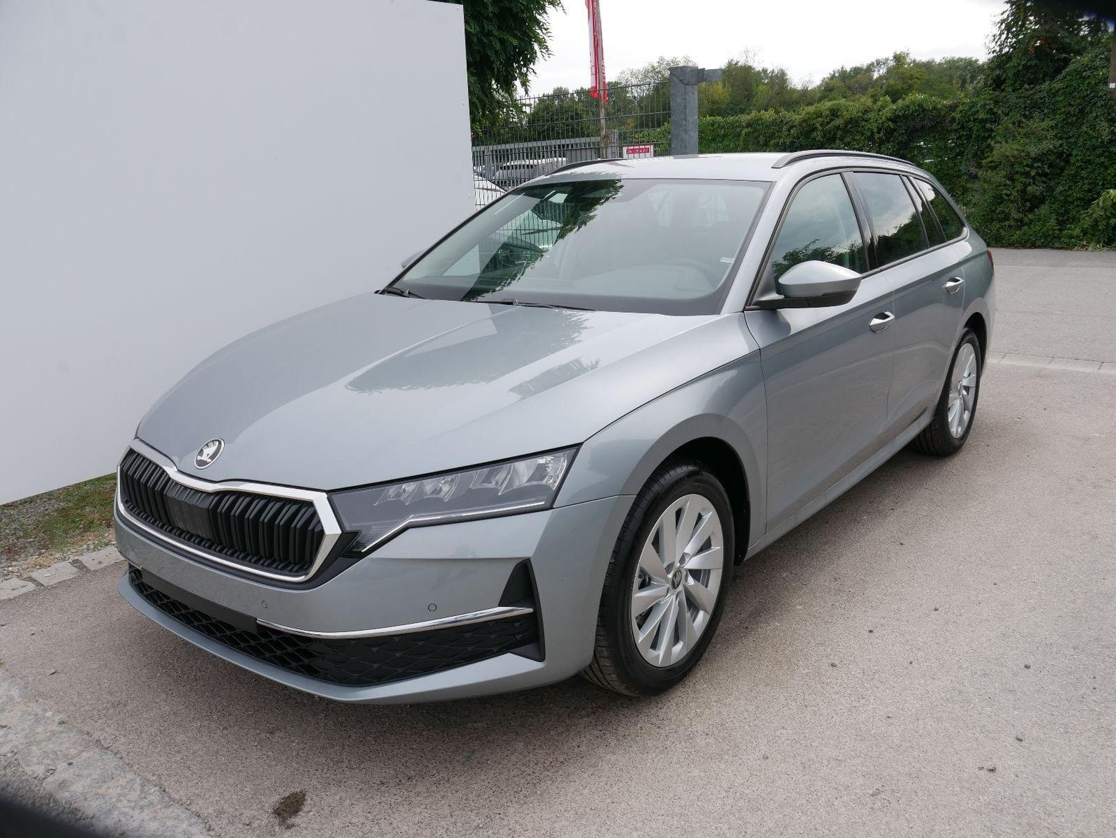 Skoda Octavia Combi 1.5 TSI Selection*ACC*NAVI-ÜBER-SM imagem 2