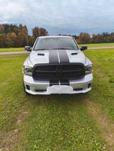 Dodge RAM Big Horn 5,7 Hemi Crew Cab Long bet - Dodge RAM mit LPG-Antrieb: Geländewagen, 5.7