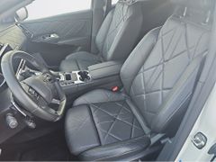 Fahrzeugabbildung DS Automobiles DS7 Crossback E-Tense 225 Gr. Chic erst 3500 km