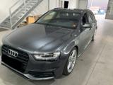 Audi A4 2.0 TDI Avant S-Tr. quattro"3xS-Line"ACC"AHK" - Audi A4: 3.0