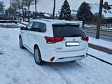 Mitsubishi Outlander PHEV Basis 2.4, 2021 - Mitsubishi Plug-in Hybrid Outlander von privat