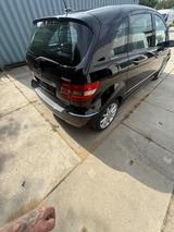 Mercedes-Benz B 200 Turbo - - Mercedes-Benz B 200: Turbo