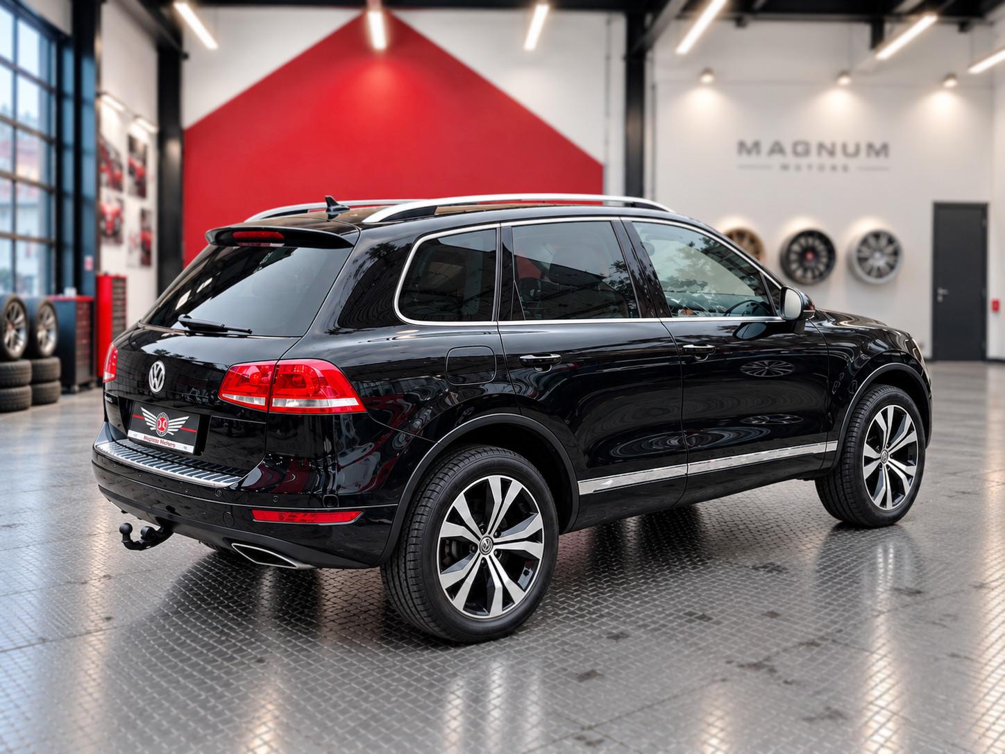 Volkswagen TOUAREG 3.0 TDi V6 EXCLUSIVE*Aut*Navi*Leder*AHK*