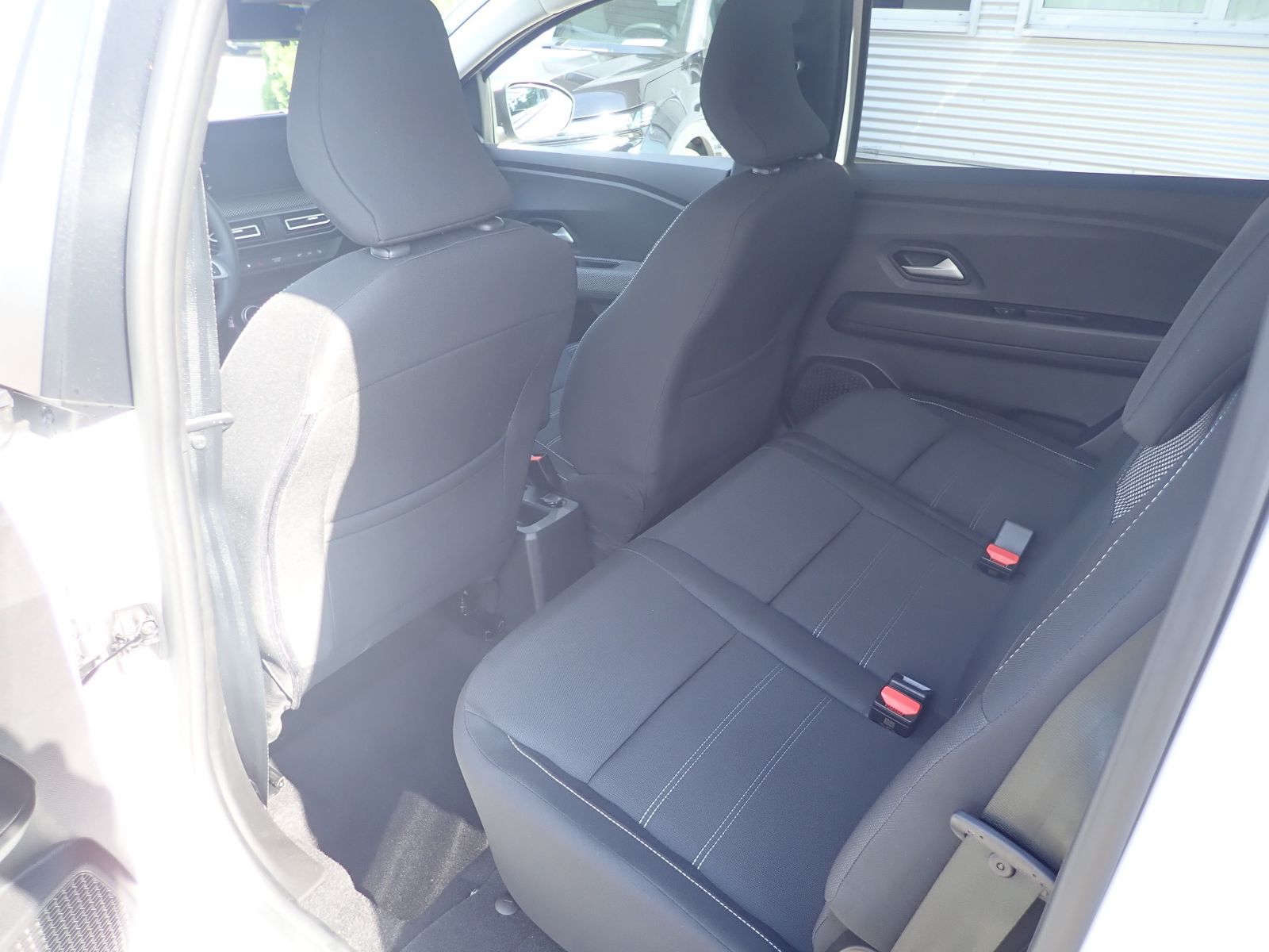 Fahrzeugabbildung Dacia Jogger Expression TCe 110 7-Sitzer