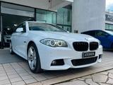 BMW Bmw 525 525d xDrive Touring Msport - weiße BMW 525