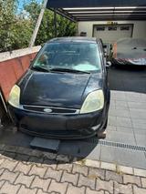 Ford Fiesta Ghia - Ford Fiesta aus 2003: Ghia
