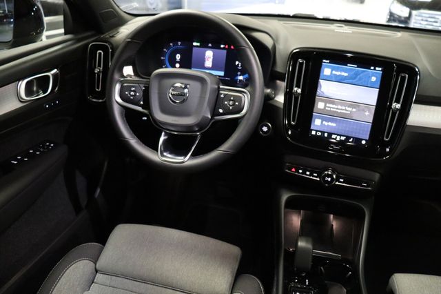Fahrzeugabbildung Volvo XC 40 XC40 Plus Dark AWD|H/K|AHK|LED|KAMERA|