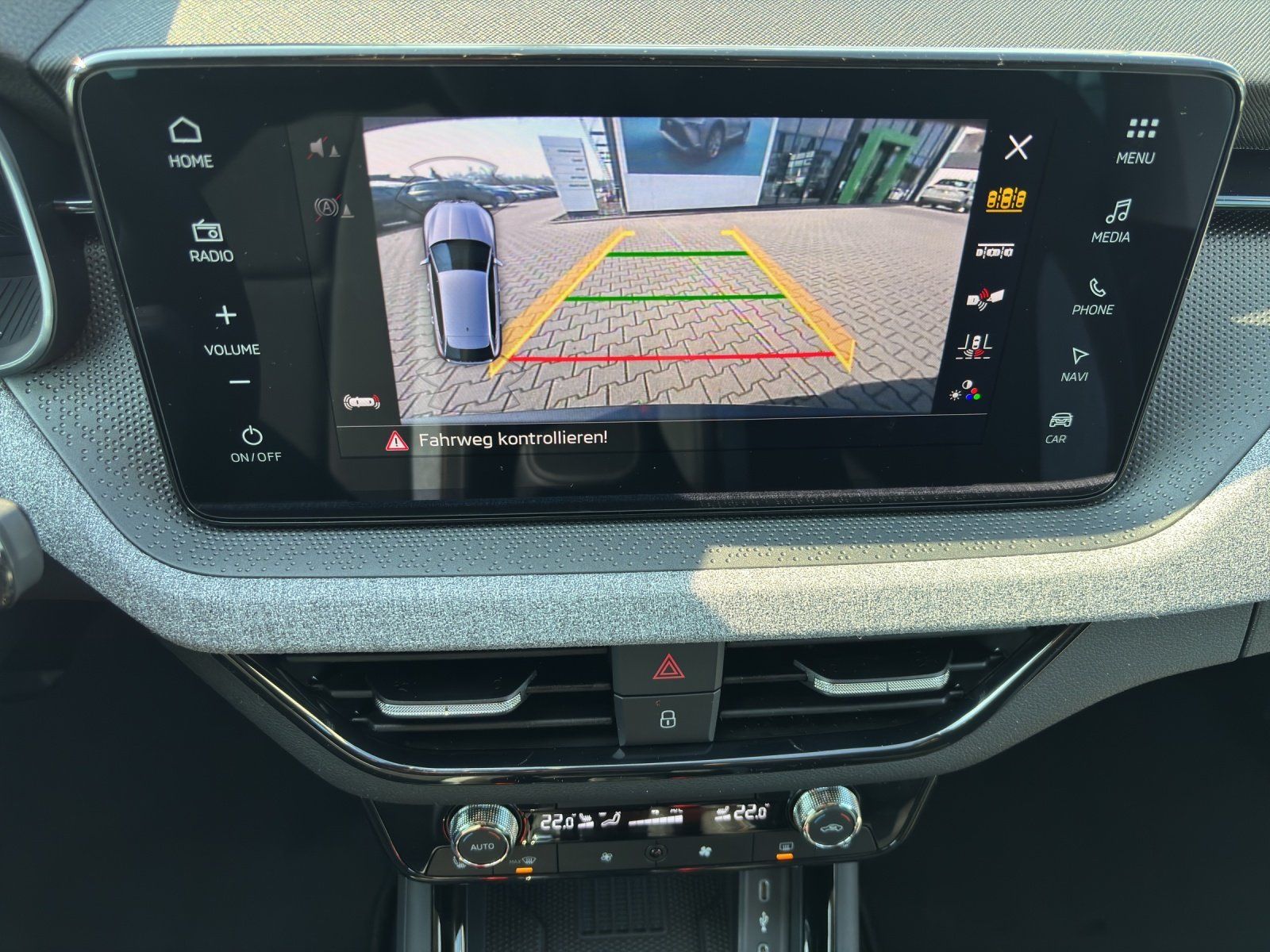 Fahrzeugabbildung SKODA Scala Balance 1,5 TSI 110 kW DSG NAVI/ACC/AHK