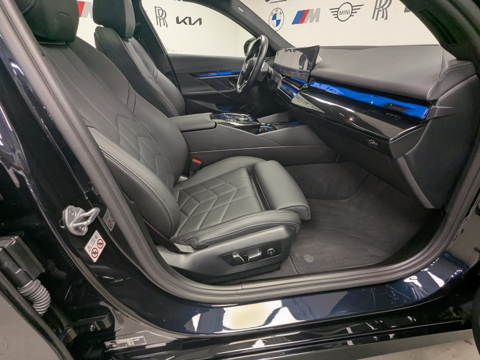 BMW i5 M60 xDrive M Sport Pro Pano AHK DA Prof PA Pr foto 6