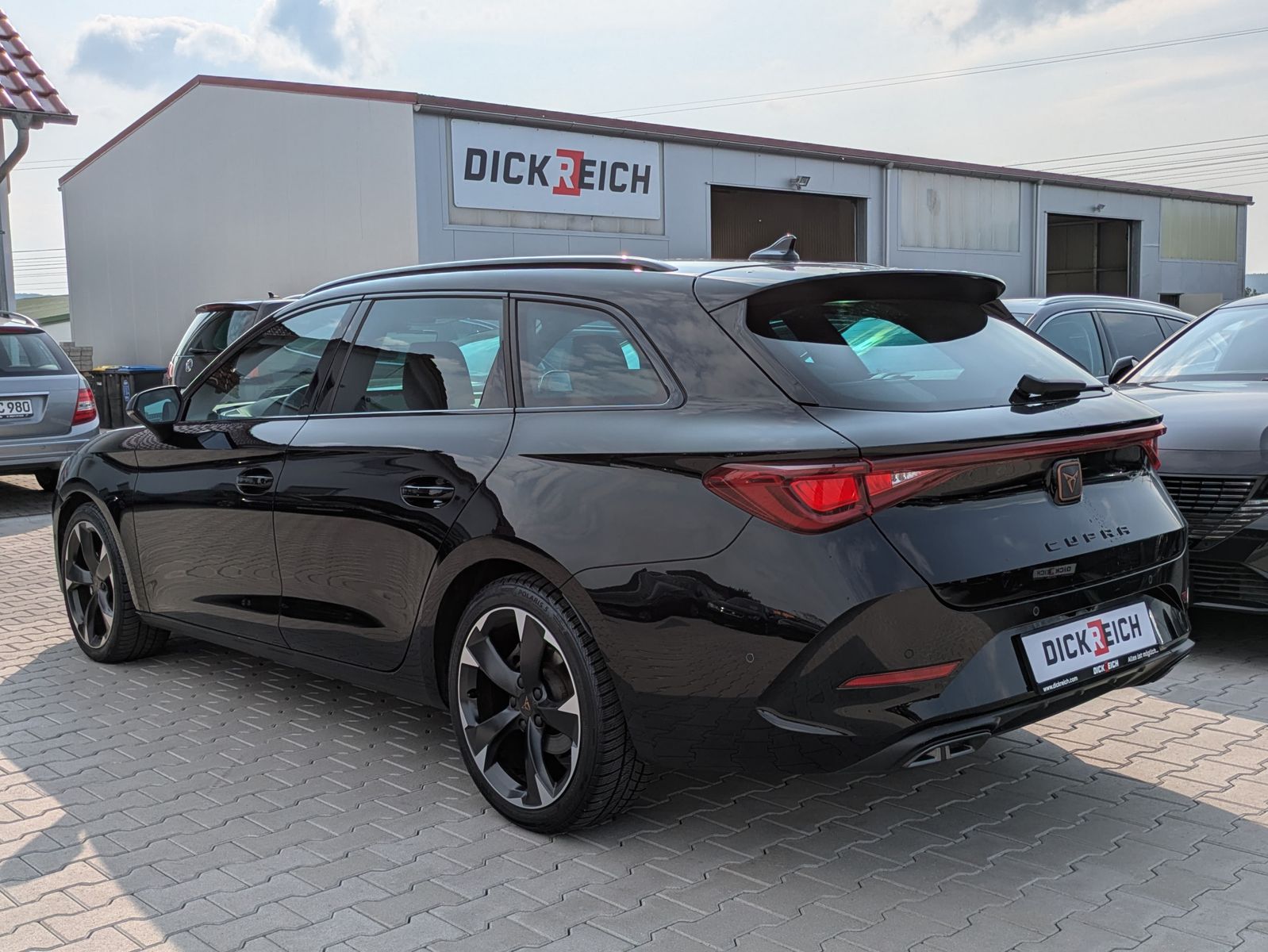 Fahrzeugabbildung CUPRA Leon 1.5 eTSI DSG MATRIX-LED*ACC*AHK*KAMERA*18"