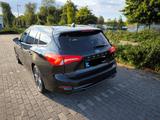 Ford Focus 1,5 EcoBlue 88kW ST-Line AHK All Black - Ford Focus mit Diesel-Antrieb: 1.8