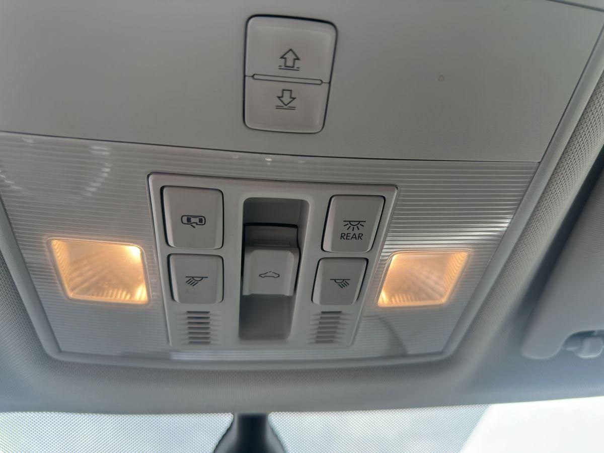 Superb Ambition 2.0 TDI DSG AHK RFK SCHIEBEDACH 