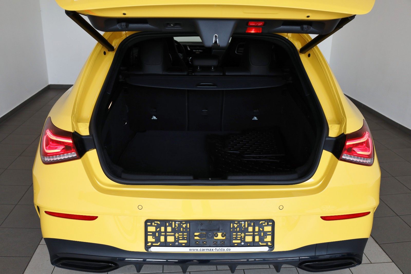 Fahrzeugabbildung Mercedes-Benz CLA 200d SB AMG Leder,Navi,LED,ACC,Burmester,360