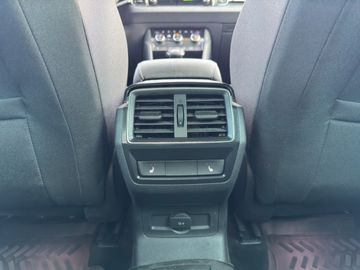 Skoda Karoq 1.5 TSI DSG Tour *2XPDC*4XSHZ*CAM* ALU