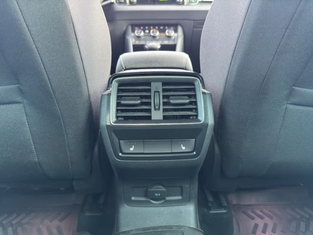 Skoda Karoq 1.5 TSI DSG Tour *2XPDC*4XSHZ*CAM* ALU