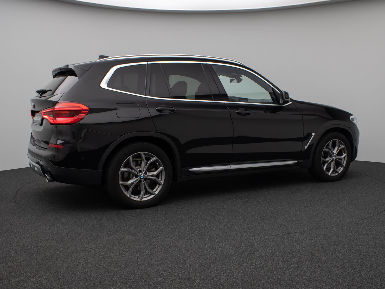 Fahrzeugabbildung BMW X3 xD20d xLine Panorama 360°DAB HiFi AHK Komfort