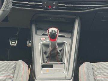 Volkswagen Golf VIII GTI 2,0l TSI 245 PS 6-Gang
