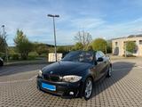 BMW 118i Cabrio | super Zustand | Fahrspaß pur - BMW 118 mit Benzin-Antrieb: Schwarz, Leder