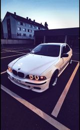 BMW 525i A - - BMW 525 aus 2001: 525i