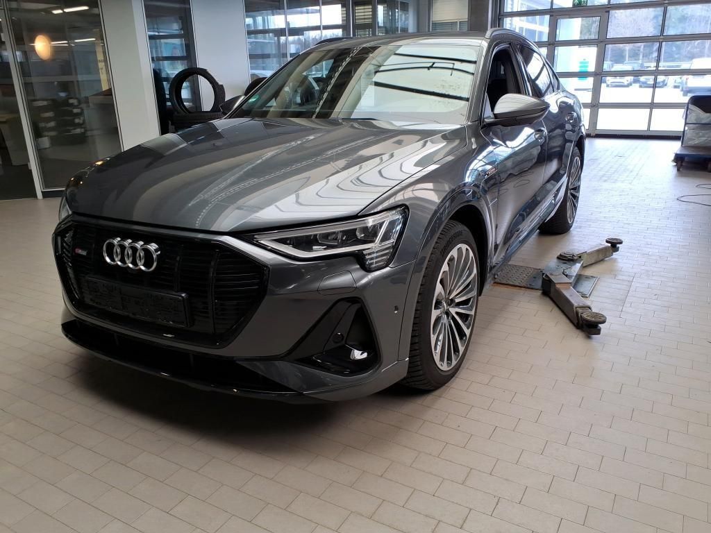 Image of Audi e-tron