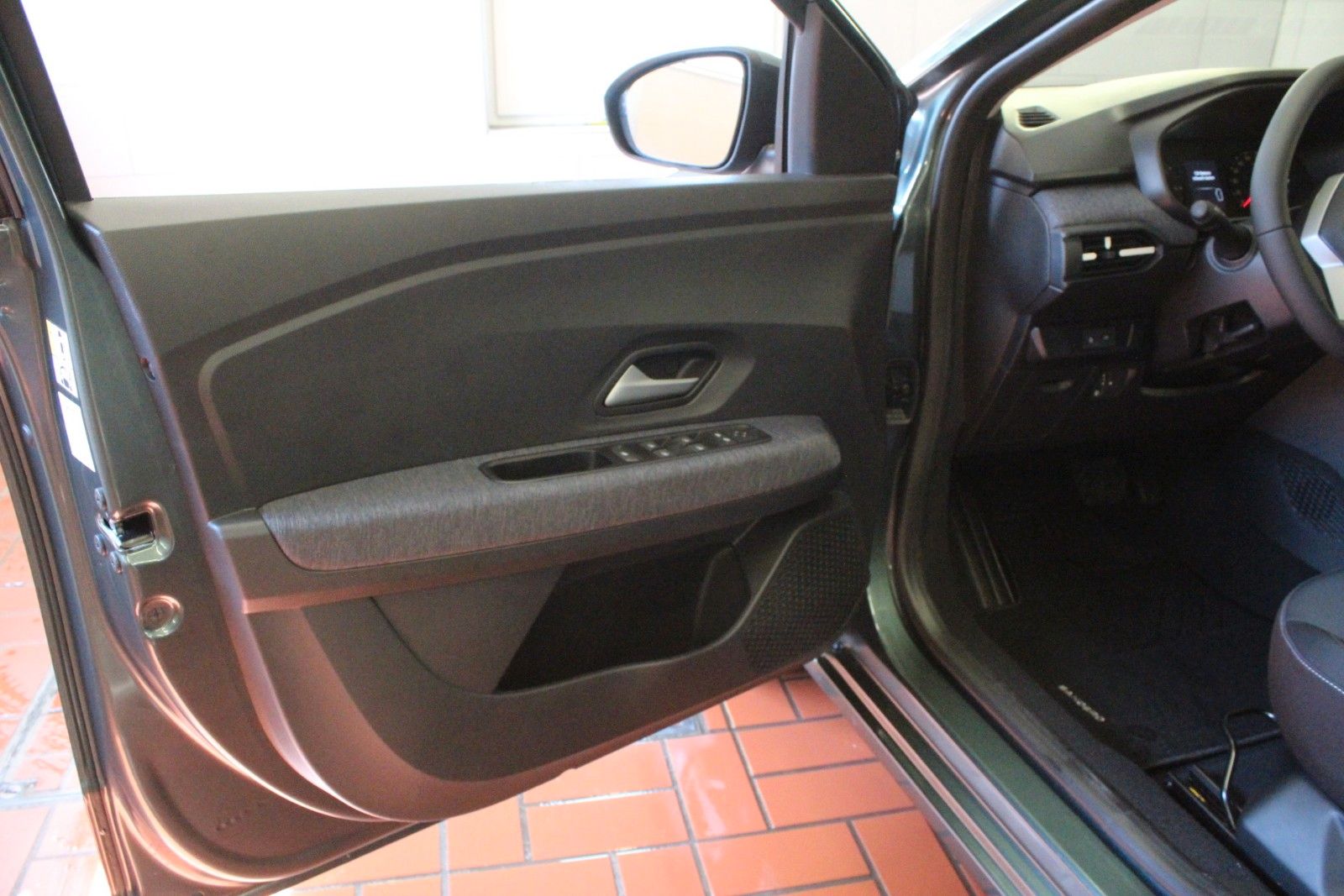 Fahrzeugabbildung Dacia Sandero Expression ECO-G 120 *Sitzhz*LPG*Kamera