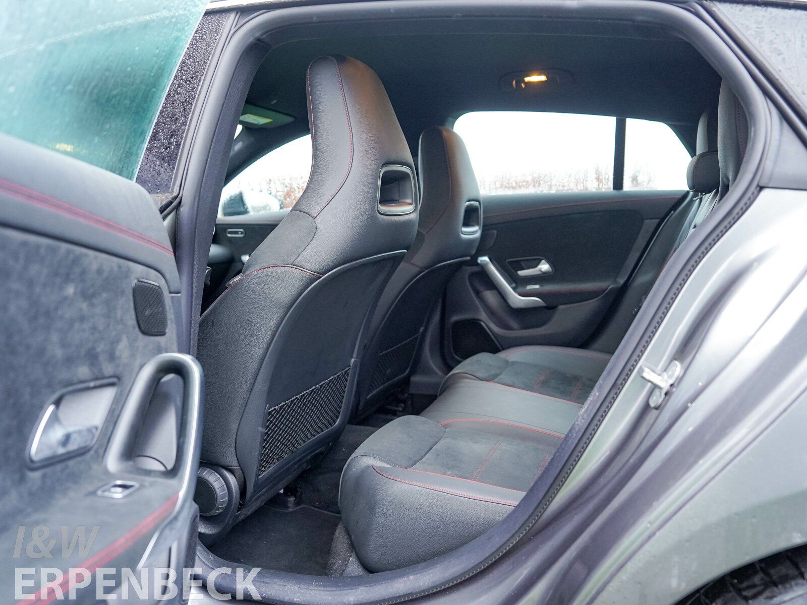 Fahrzeugabbildung Mercedes-Benz CLA 200 d SB AMG-Premium Distronic AHK 360° FAP
