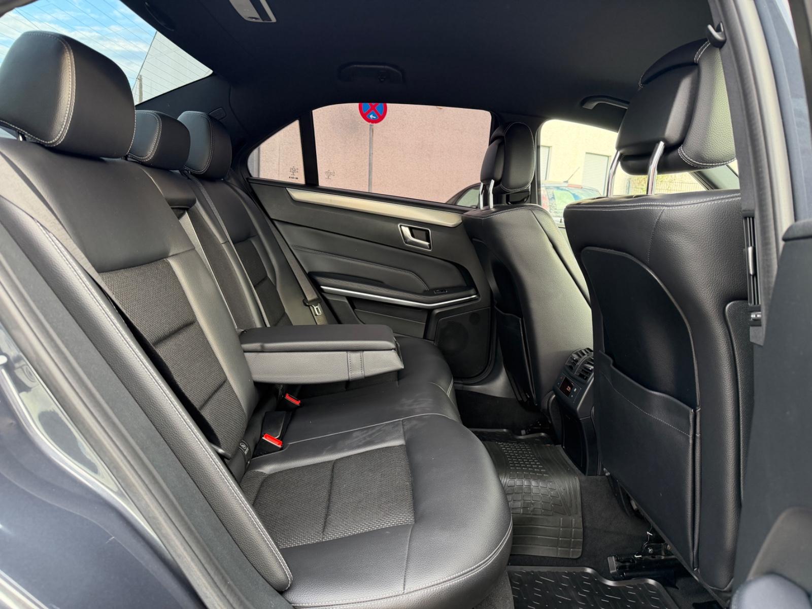 Mercedes-Benz E 220 BlueTec BlueEfficiency Edition