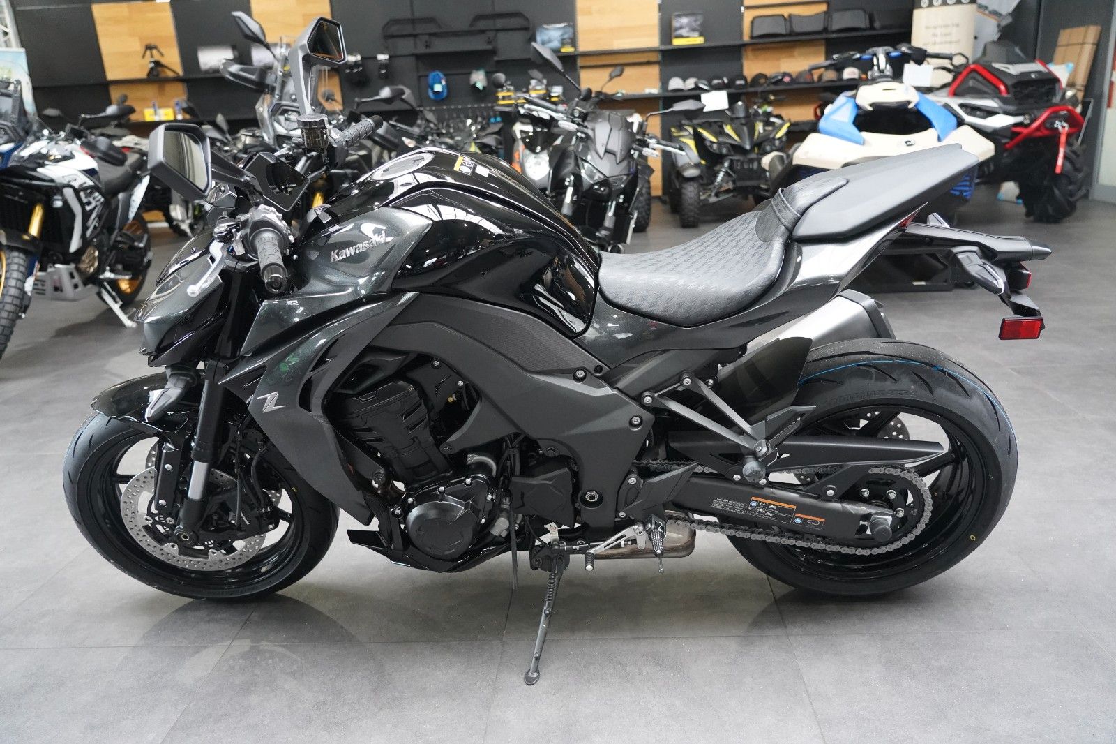 Fahrzeugabbildung Kawasaki Z1100 2026 4 Jahre Garantie