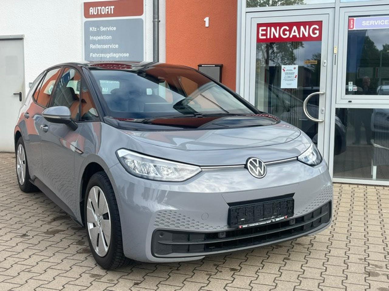 Volkswagen ID.3 Pro Perf. 150 kW Navi Multilenk. LED CCS