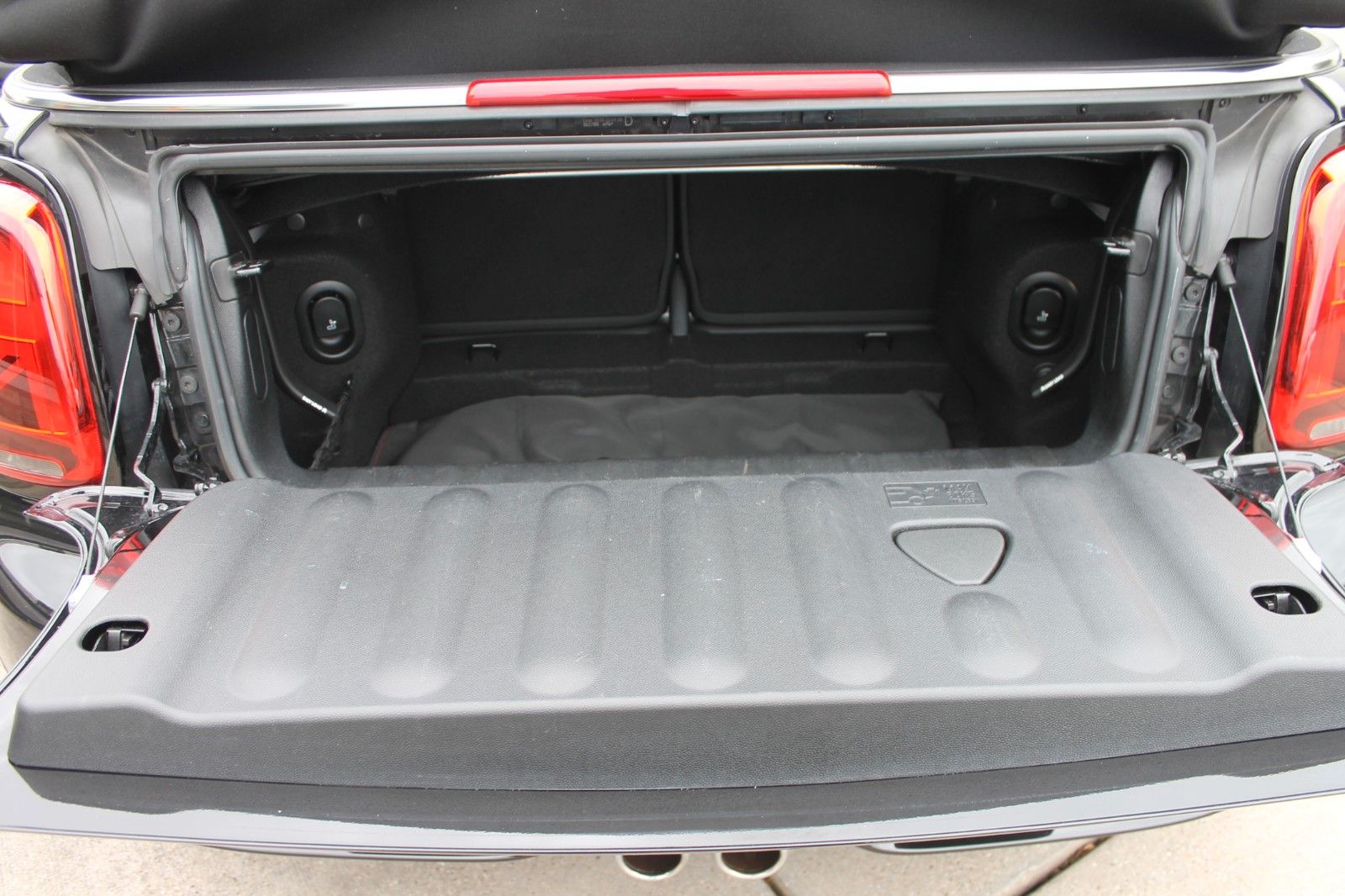 Fahrzeugabbildung MINI Cooper S Cabrio Steptr. PDC Navi Temp Kamera LED