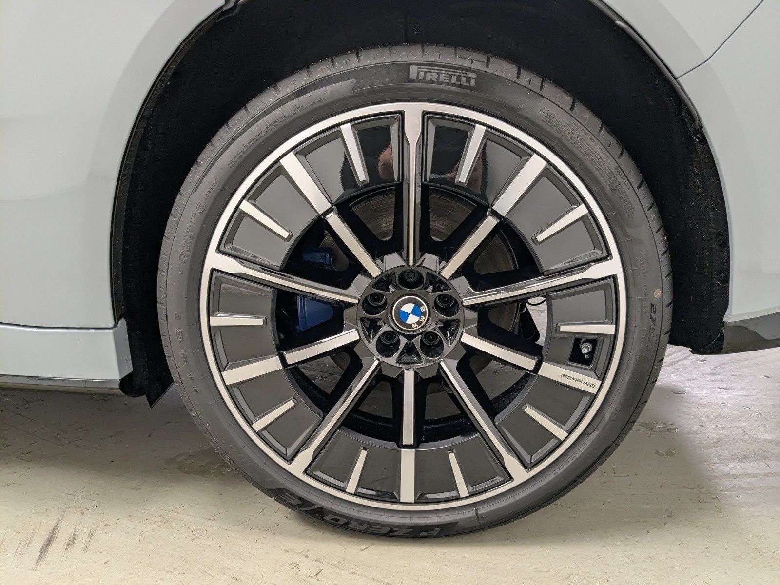 BMW iX3 - Bild 9