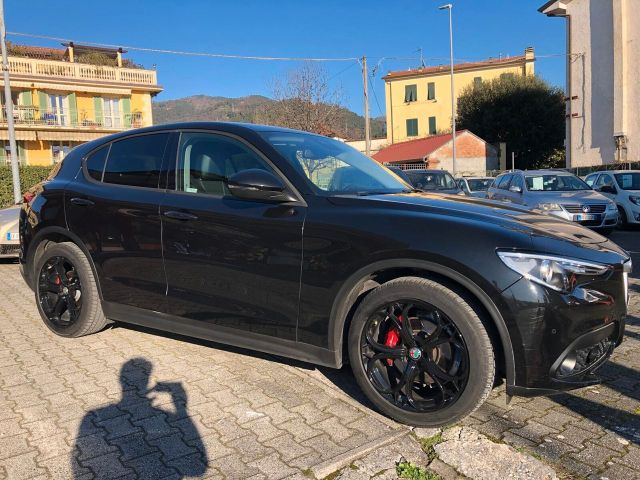 Alfa Romeo Stelvio 2.2 Turbodiesel 180 CV AT8 RW