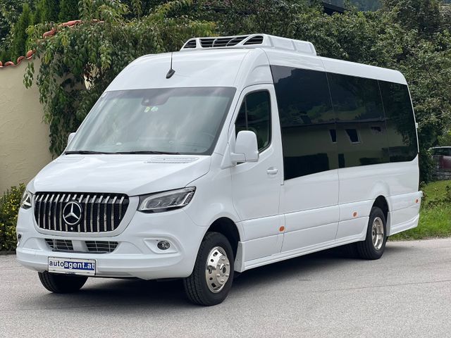 Mercedes-Benz Sprinter 519 CDI VIP Edition 16+1+1