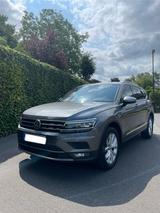 Volkswagen VW Tiguan Allspace Highline 4 Motion 2,0 T... - Volkswagen Tiguan Allspace in Mönchengladbach