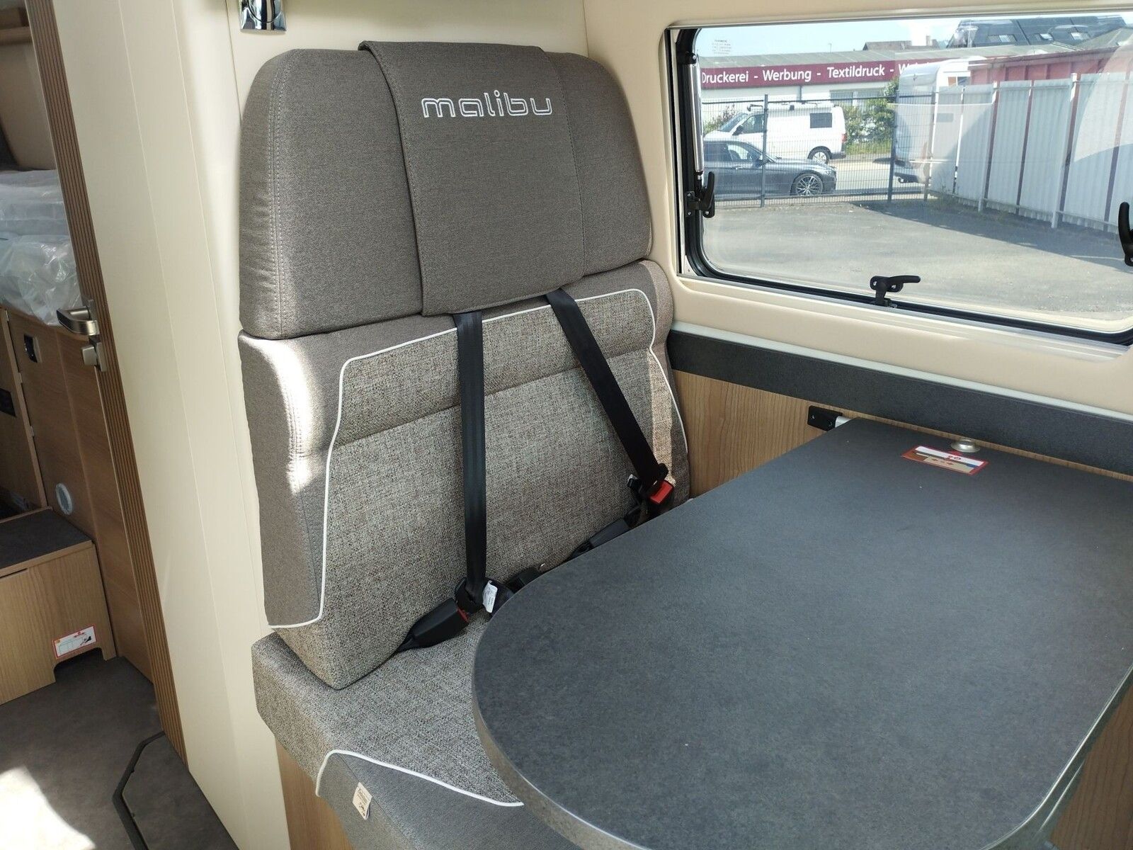 Fahrzeugabbildung Malibu Genius 641 LE Klimaautomatik, Radio DAB