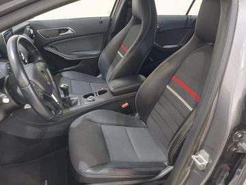 Mercedes A 180 - 11