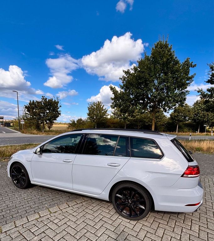 Image of Volkswagen Golf