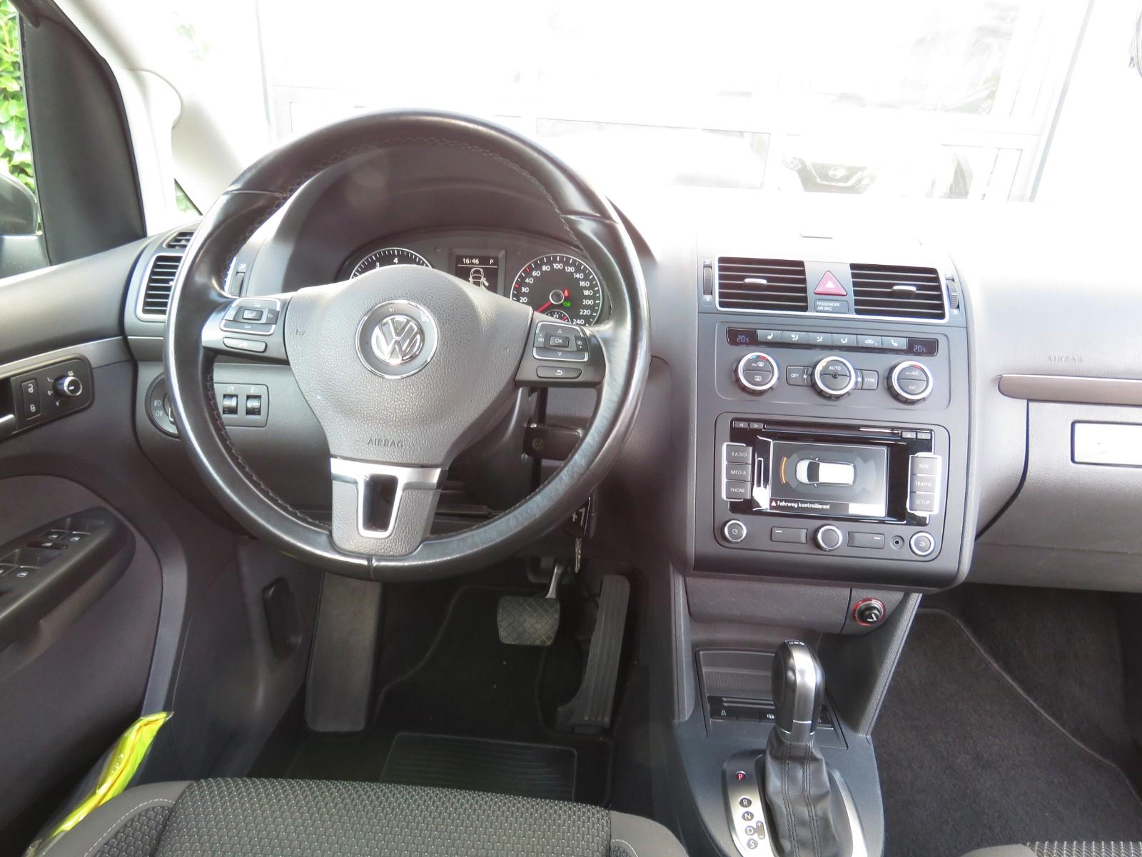 Volkswagen Touran Comfortline / AUTOMATIK / 7 SITZER