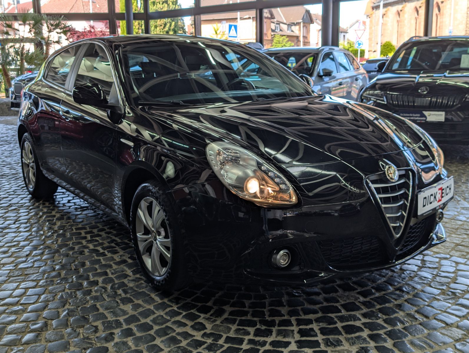 Fahrzeugabbildung Alfa Romeo Giulietta Turismo 1.4 Turbo XENON TEMP MFL ALU